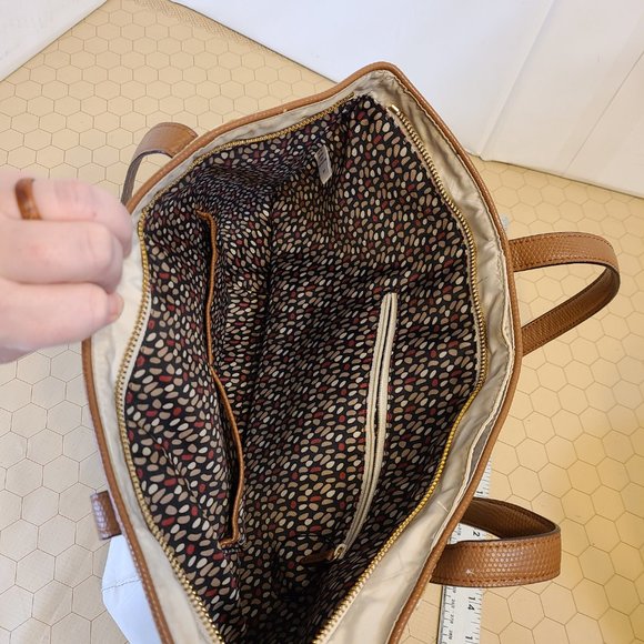 Vera Bradley Nylon Tote Light Beige w/ Leather Straps - Picture 3 of 6